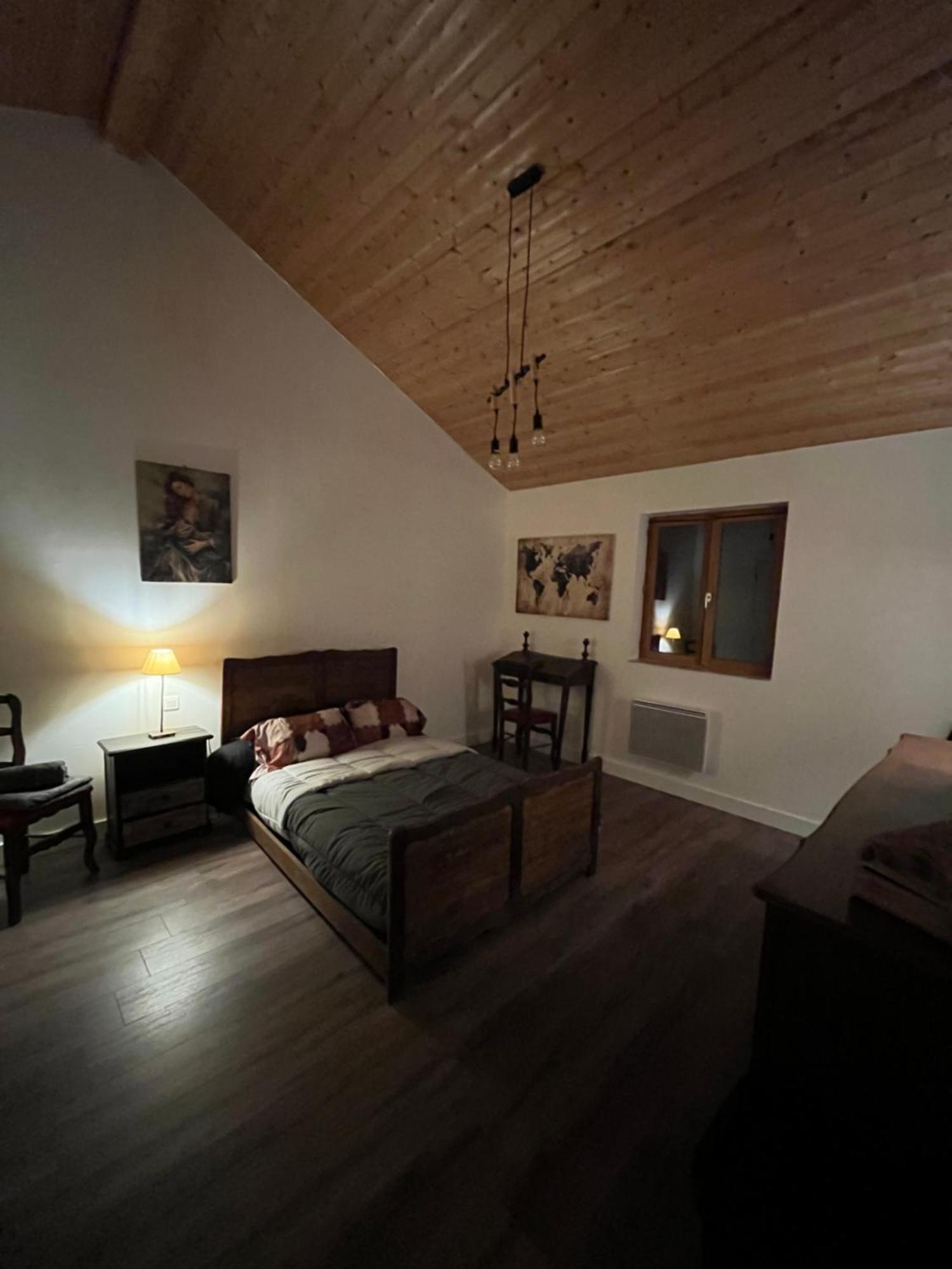 Chez Mamie Villa LʼIsle-Jourdain Kültér fotó