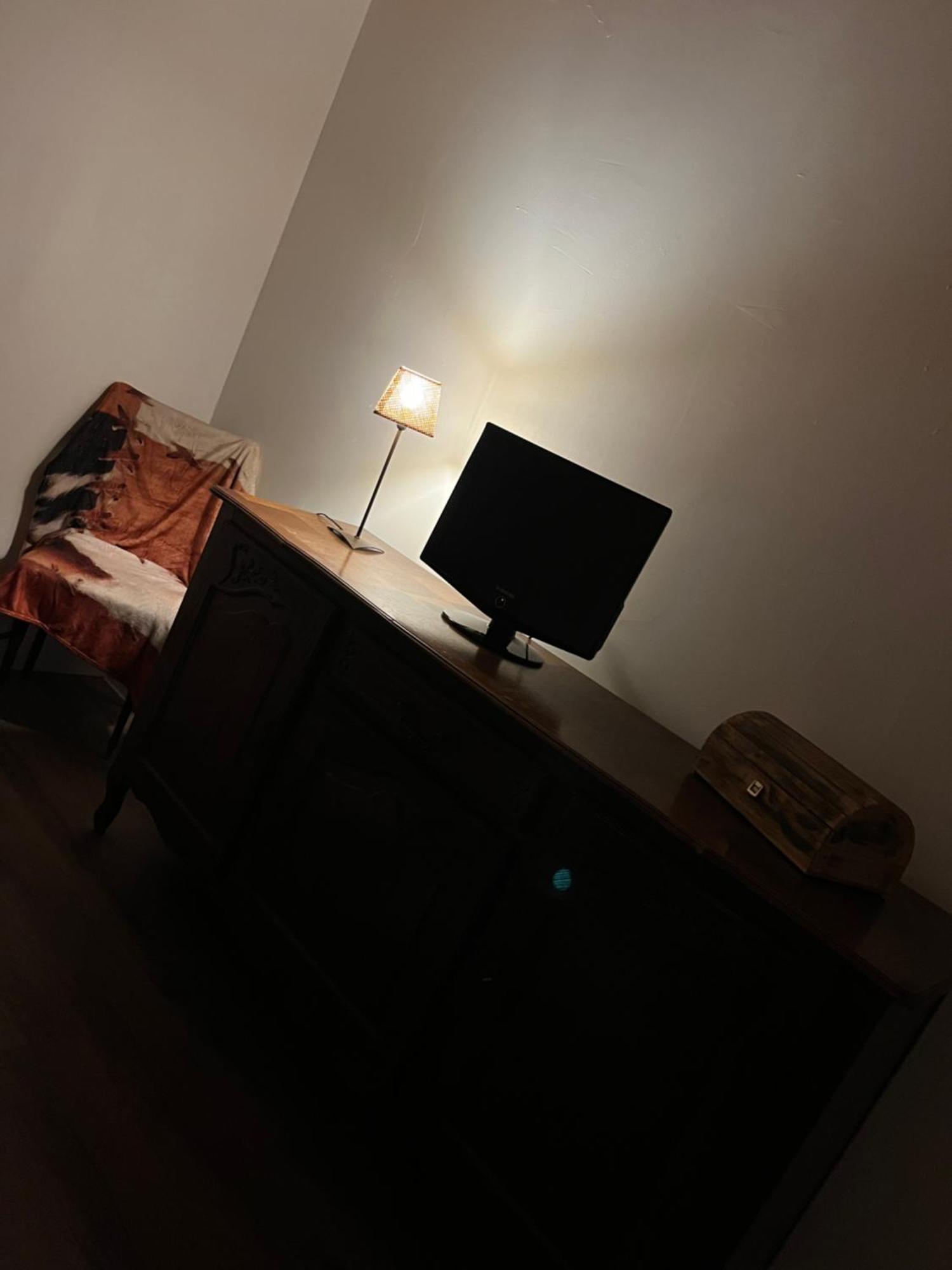 Chez Mamie Villa LʼIsle-Jourdain Kültér fotó