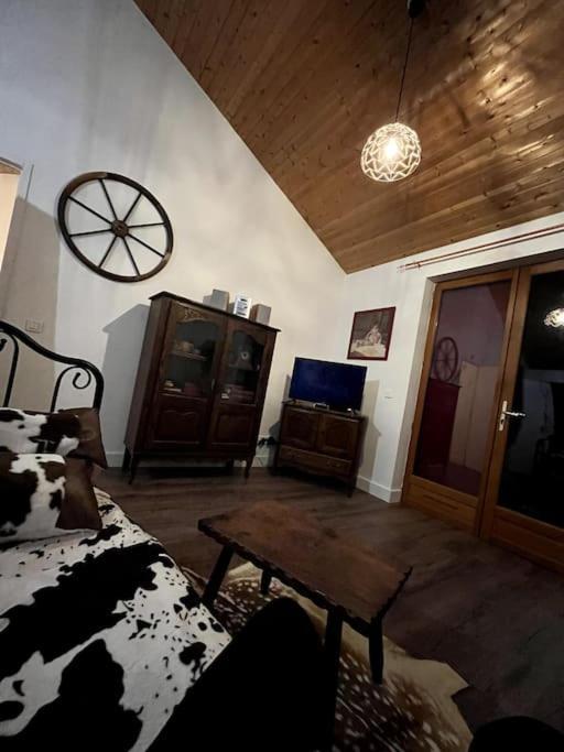 Chez Mamie Villa LʼIsle-Jourdain Kültér fotó